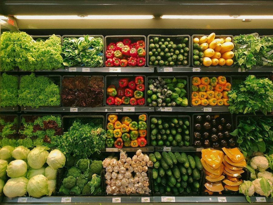 Sección de frutas y verduras del hipermercado de Maransuá